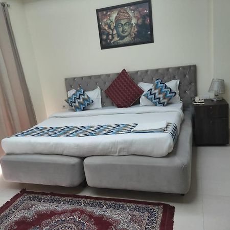 Hotel The Am Bliss Gurgaon Dış mekan fotoğraf