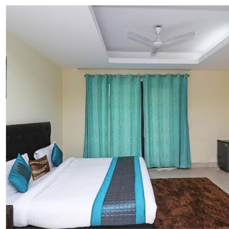 Hotel The Am Bliss Gurgaon Dış mekan fotoğraf